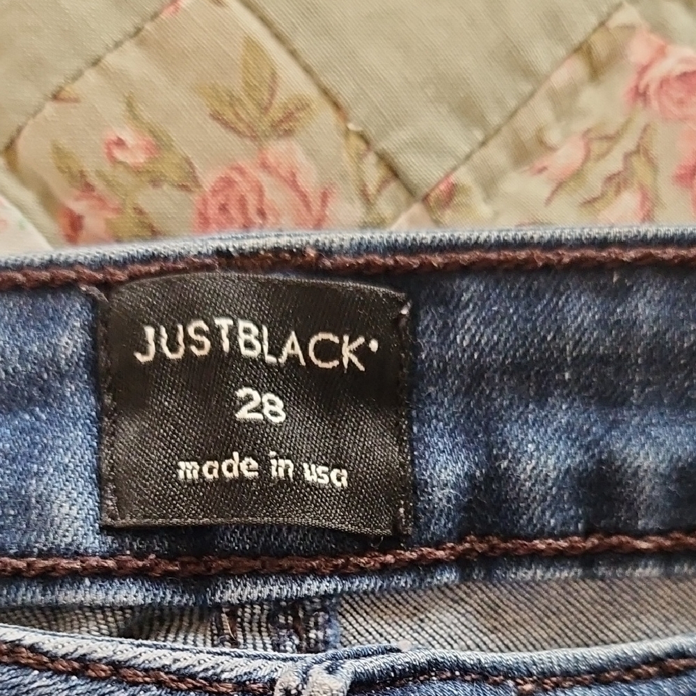 Just Black - Skinny Dark Wash -Stepped hem Jeans-  Size 28 - Picture 6 of 7